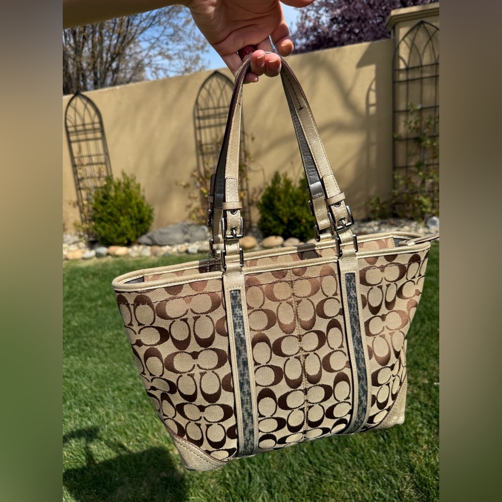 Coach Signature Large Jacquard Beige Tote Bag - Picture 3 of 13